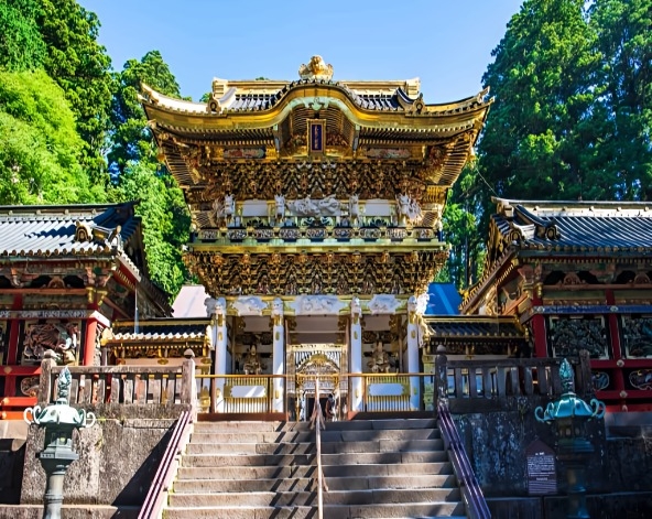 當地海鮮朝市吃早餐→日光神橋→日光豆乳定食→世界文化遺產~日光東照宮→中禪寺湖→龍頭瀑布→湯瀑布