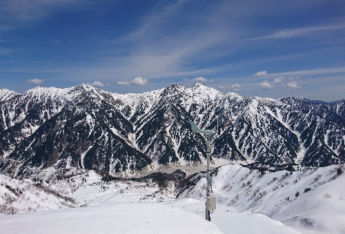 北陸雪壁溫泉遊六日~立山黑部、白川合掌村、加賀溫泉、金澤古都、富山高岡 北陸旅遊推薦-立山黑部