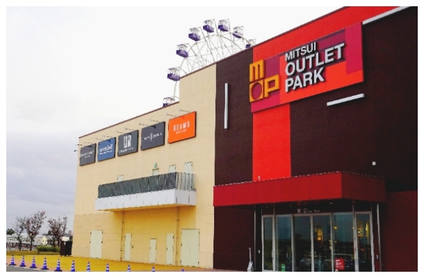 富山運河環水公園~日本最美星巴克→參拜高岡美男大佛→哆啦a夢名場景~水管廣場→小矢部三井OUTLET→金澤市區飯店