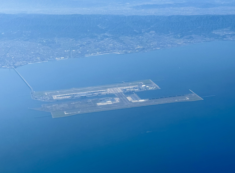 睡到自然醒一天想怎麼玩~全看心情(自由活動時間)→集合→機場→台北溫暖的家