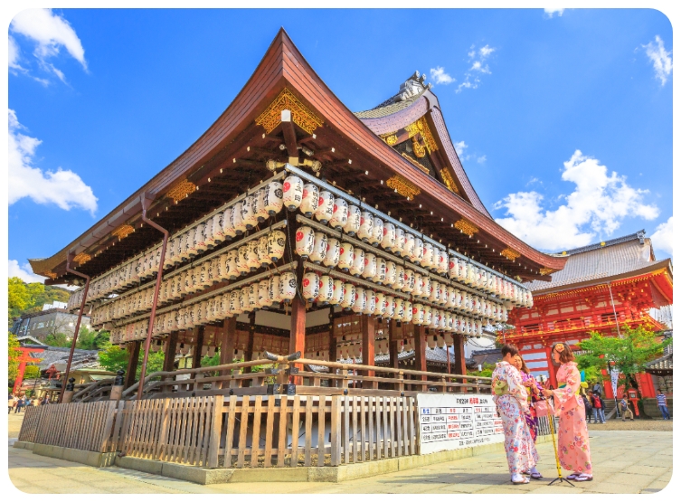 ①大阪難波八阪神社→平等院→宇治神社→東大寺.奈良公園 ②祇園八幡神社→清水寺→伏見稲荷大社千鳥居 (行程2擇1)
