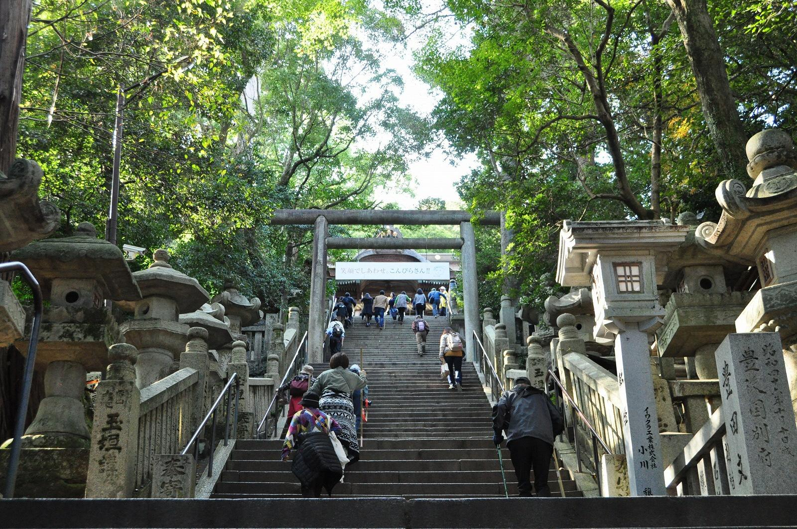 米其林三星景點~栗林公園→讚岐烏龍麵體驗道場→手作讚岐烏龍麵→參拜難度最高<金刀比羅宮>→高松空港