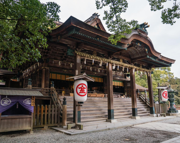 米其林三星景點~栗林公園→讚岐烏龍麵體驗道場→手作讚岐烏龍麵→參拜難度最高<金刀比羅宮>→高松空港