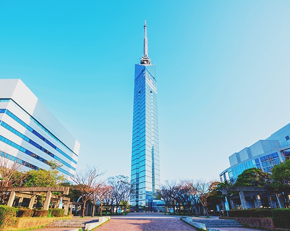 前往北九州→門司港散策~舊門司港海關~藍翼吊橋→福岡塔