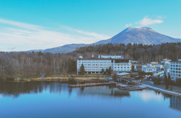 帶廣神社→十勝牧場白樺林蔭大道→丹頂鶴公園→入住阿寒湖飯店